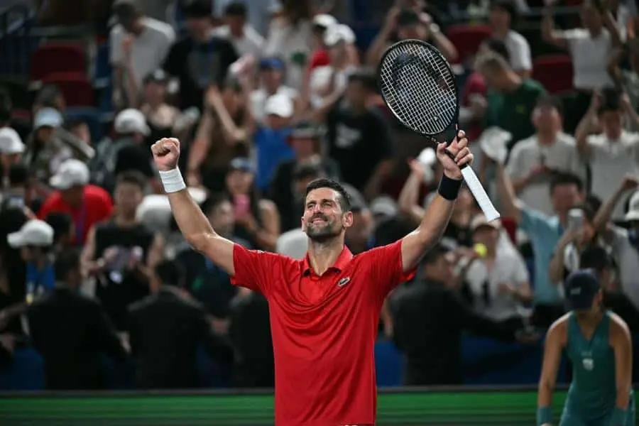 Djokovic avanza a semifinales del Masters 1000 de Shanghái