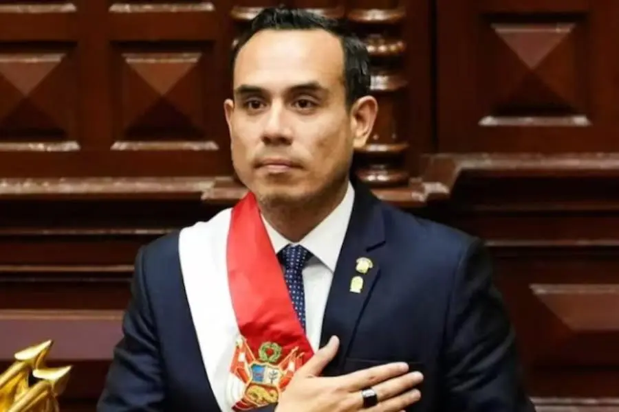 José Jerí asume presidencia interina de Perú tras destitución de Dina Boluarte