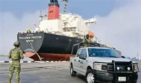 Aduanas de México alista 14 laboratorios para evitar más ´huachicol fiscal´