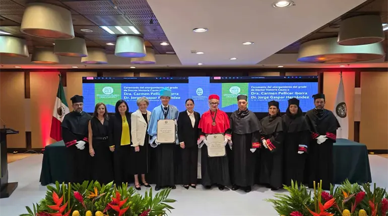 Universidad Olmeca entrega Honoris Causa a Carmen Pellicer y Jorge Gaspar