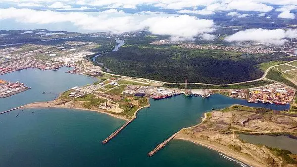 Semar cierra a la navegación 7 puertos por "Raymond"