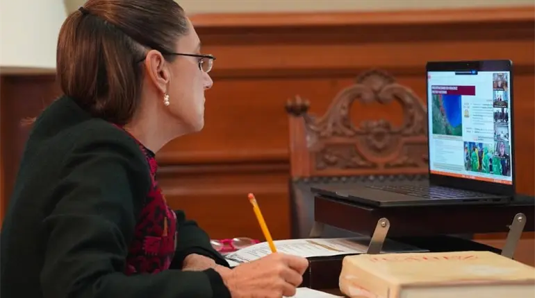 Sheinbaum atiende virtualmente a gobernadores ante emergencia por lluvias