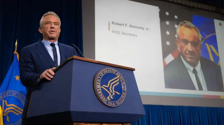 Administración de Trump empieza a despedir personal del Departamento de Salud