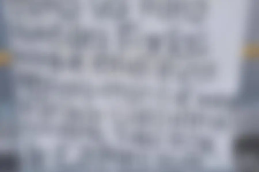 Dejan manta con mensaje de amenaza en Emiliano Zapata
