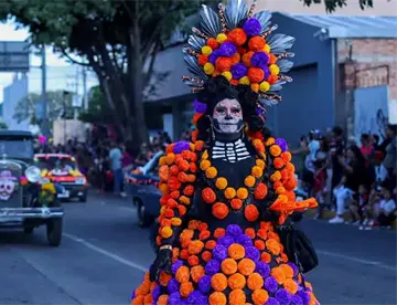 Lanza Centro convocatoria para concurso y Desfile de Catrinas y Catrines en “Celebrando la Eternidad 2025”
