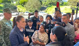 Recorre Sheinbaum Estados afectados por lluvias