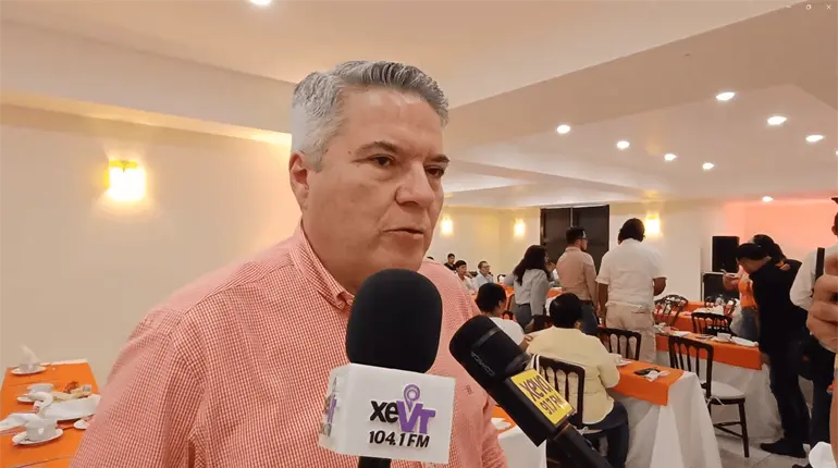 Dirigente de MC pide a Fernando Mayans "ponerse a trabajar"