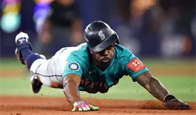 Con salvamento de Andrés Muñoz, Marineros de Seattle se adelanta en la Serie de Campeonato