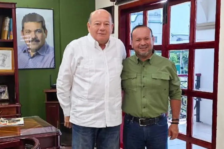 Raúl Ojeda se reúne con Euclides Alejandro en Cárdenas