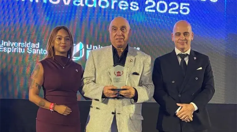 Premio internacional a Universidad Olmeca por su compromiso social y sostenibilidad innovadora: Rector