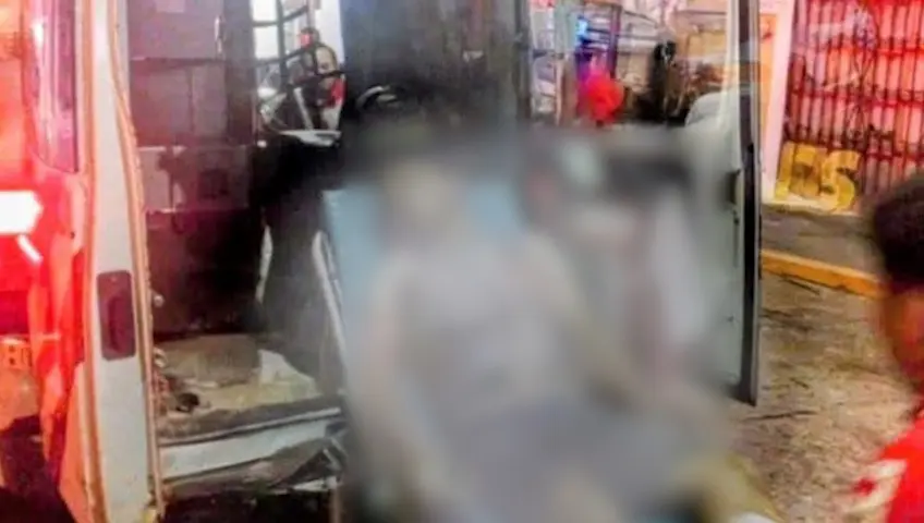 Balean a extranjero en el Centro de Villahermosa; mujer resulta herida