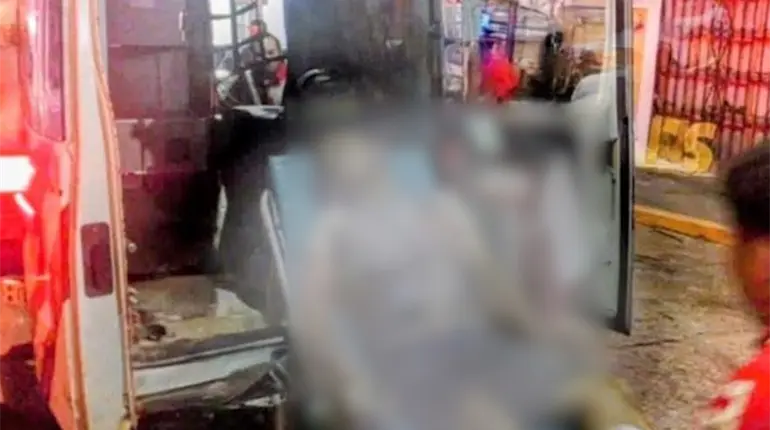 Balean a extranjero en el Centro de Villahermosa; mujer resulta herida