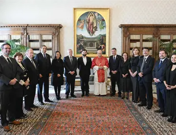 León XIV recibe en El Vaticano a los presidentes de Brasil y Chile