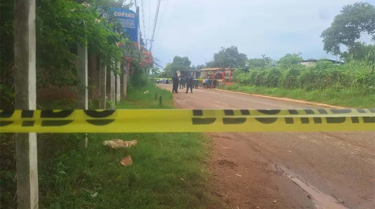 Ejecutan a 2 en villa Benito Juárez, Macuspana