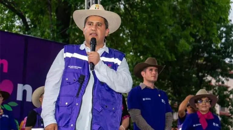 "No anden chillando si se los mata el gobierno": Alcalde de Uruapan pide poner orden a hijos