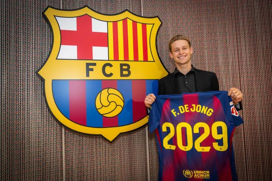 Frenkie De Jong renueva con el Barcelona hasta el 2029