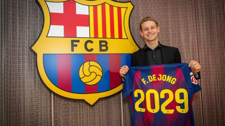 Frenkie De Jong renueva con el Barcelona hasta el 2029