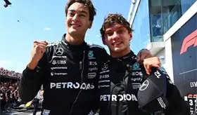 Mercedes confirma a Russell y Antonelli como sus pilotos para la temporada 2026