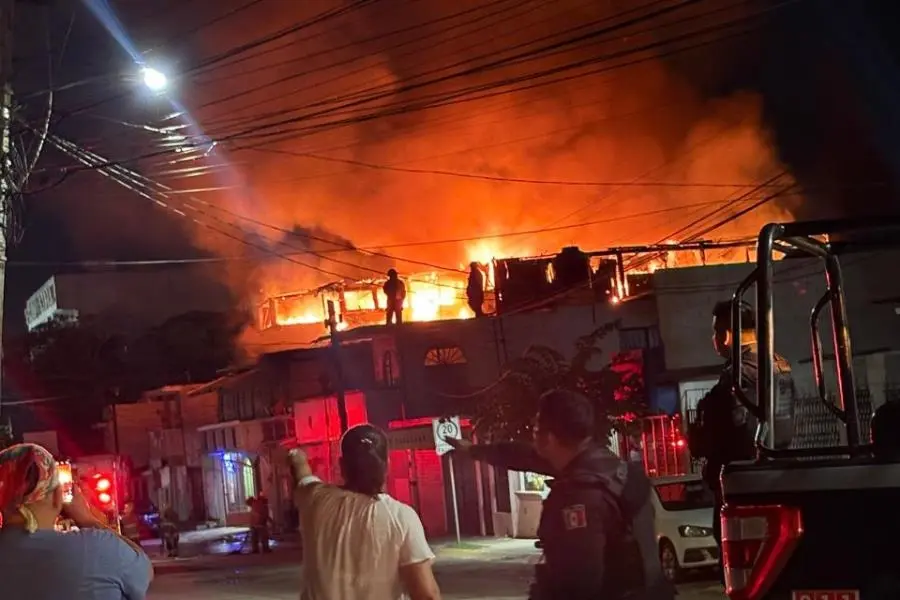Se incendia vivienda abandonada en "La Petrolera"