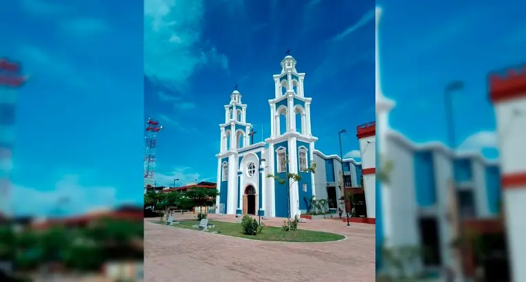 Roban en la Parroquia de San Isidro Labrador de Comalcalco