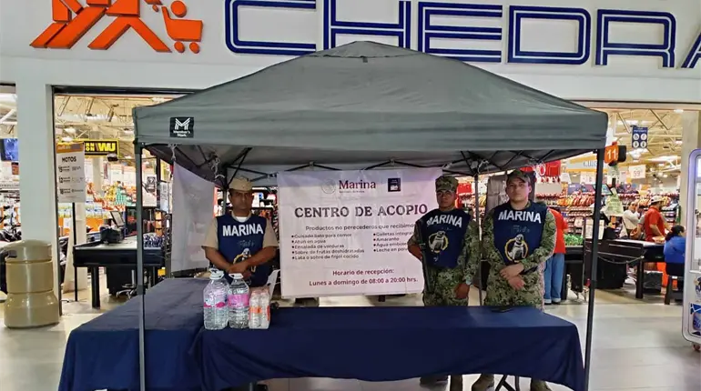 Marina instala centros de acopio en 3 municipios de Tabasco para apoyar a damnificados