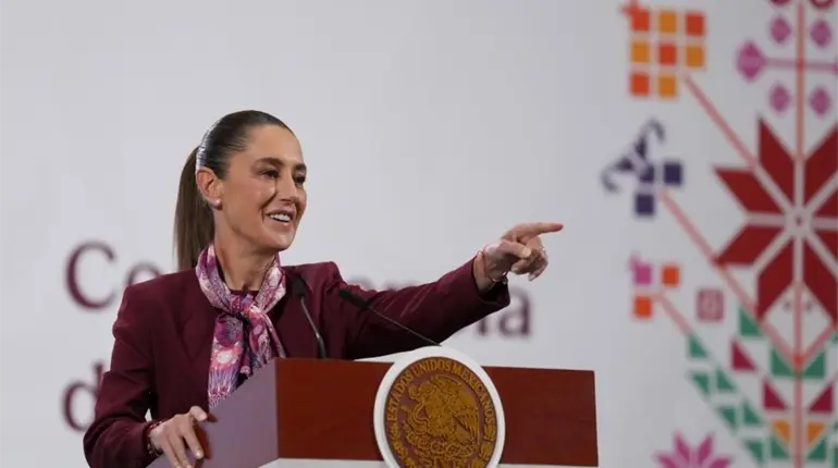 "Está equivocada":  Sheinbaum a Fitch sobre presuntas afectaciones de la Ley de Amparo a la inversión
