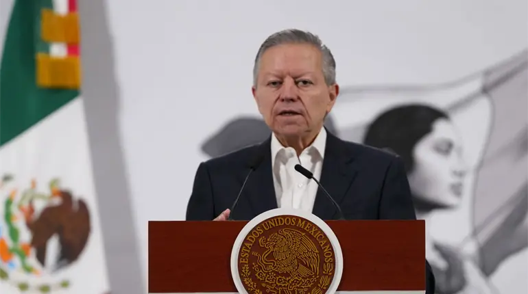 Acusa Arturo Zaldívar campaña de desinformación sobre reforma a la Ley de Amparo