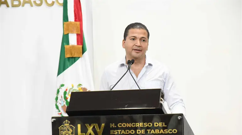 Acuerdan diputados donar parte de su sueldo en víveres para damnificados de Veracruz