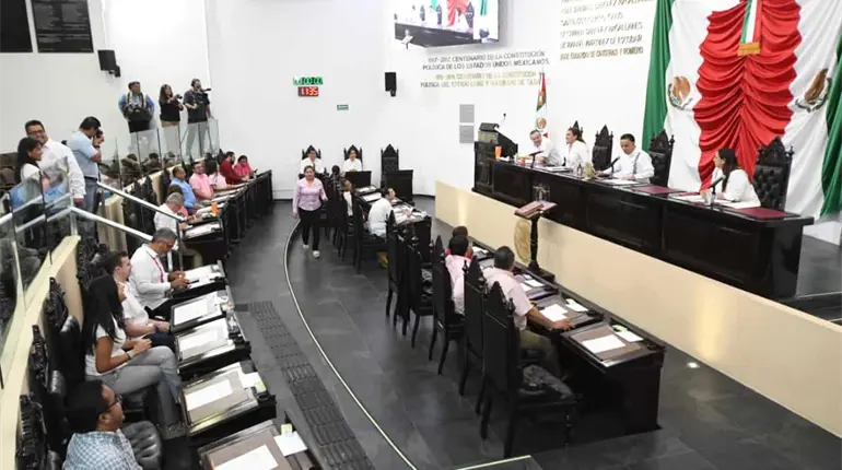 Envía Javier May reformas a decretos donde se autoriza al gobierno y ayuntamientos a contratar uno o varios financiamientos