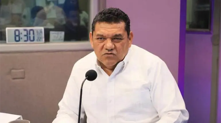 Javier May ocultó cuatro propiedades en su declaración patrimonial, acusa Audelino Macario