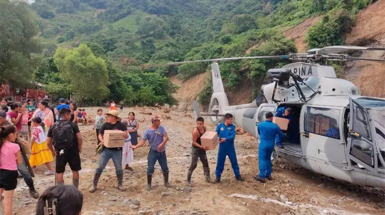 127 localidades permanecen incomunicadas a una semana de las lluvias intensas: SICT