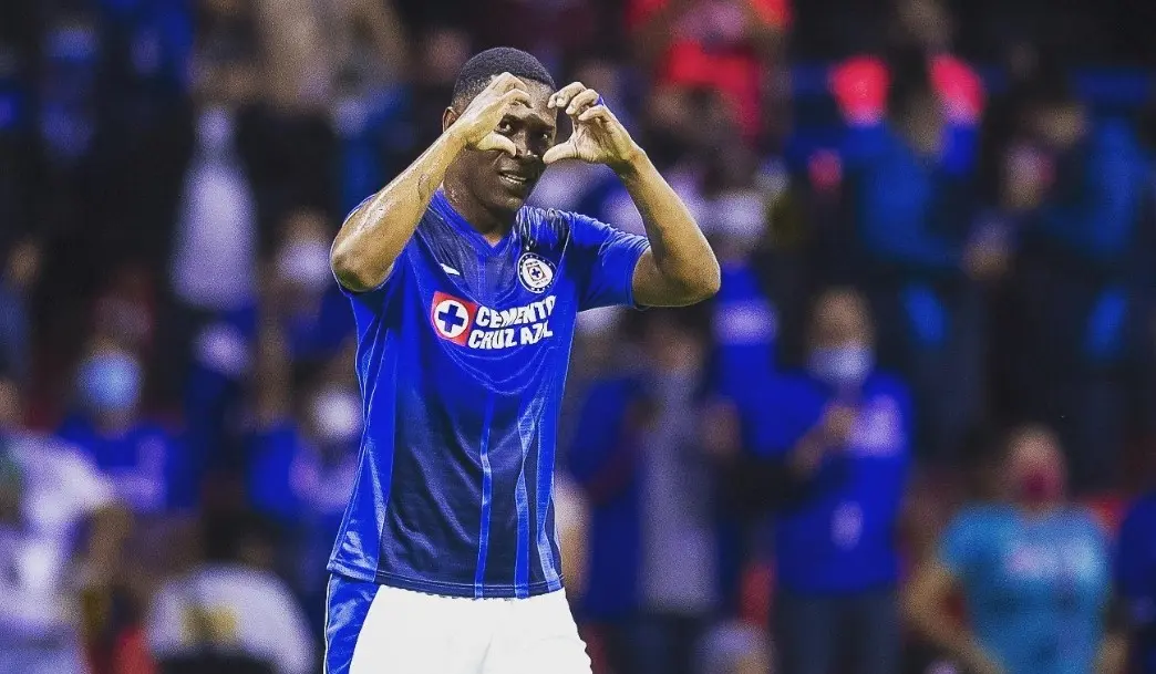 Hieren de bala a Bryan Angulo, exfutbolista de Cruz Azul