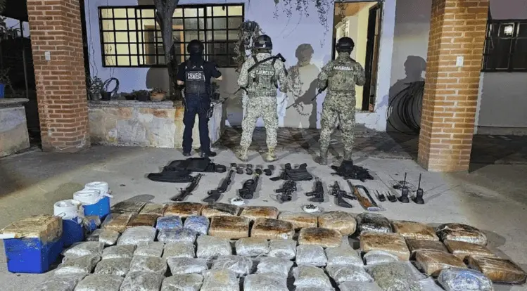 Aseguran armas, drogas y a un menor de edad durante operativo en Morelos