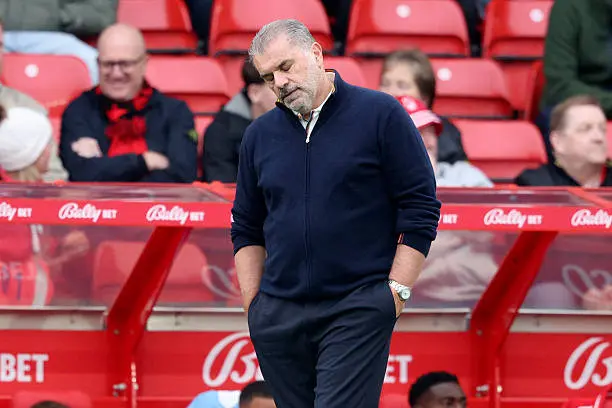 39 días después de ser presentado, Ange Postecoglou es despedido como DT del Nottingham Forest