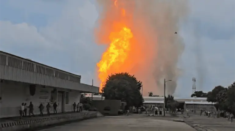 Explota línea frente al Complejo de gas Cactus, en Chiapas
