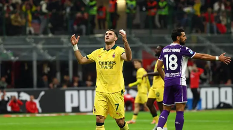 Giménez y el Milan son líderes de Italia con triunfo sobre Fiorentina