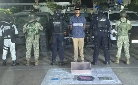 Capturan a hombre con droga y ponchallantas en la Villahermosa-Frontera