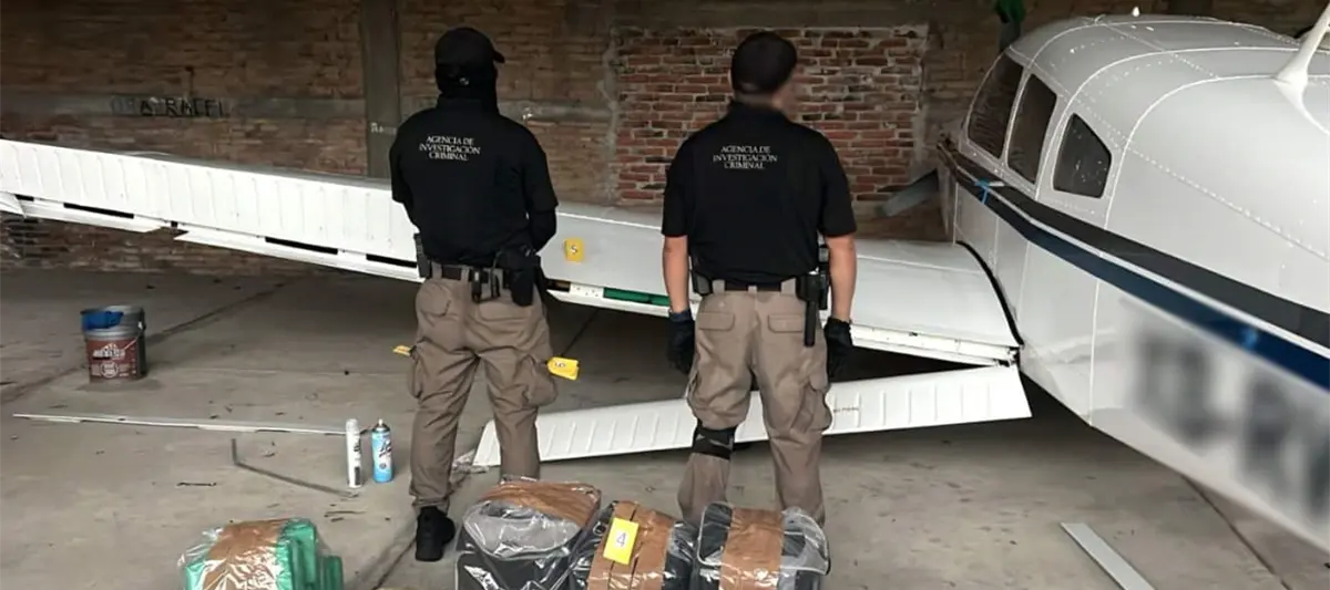 Aseguran avioneta y cocaína tras cateo en aeródromo de Chiapas