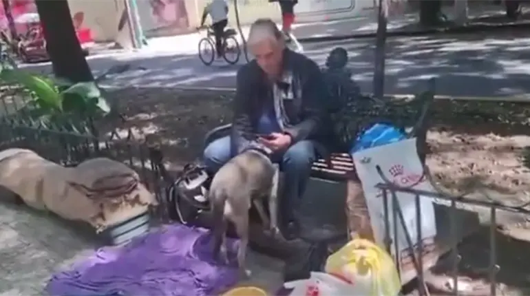 Alejandro Landero en situación de calle y con un sueño que cumplir