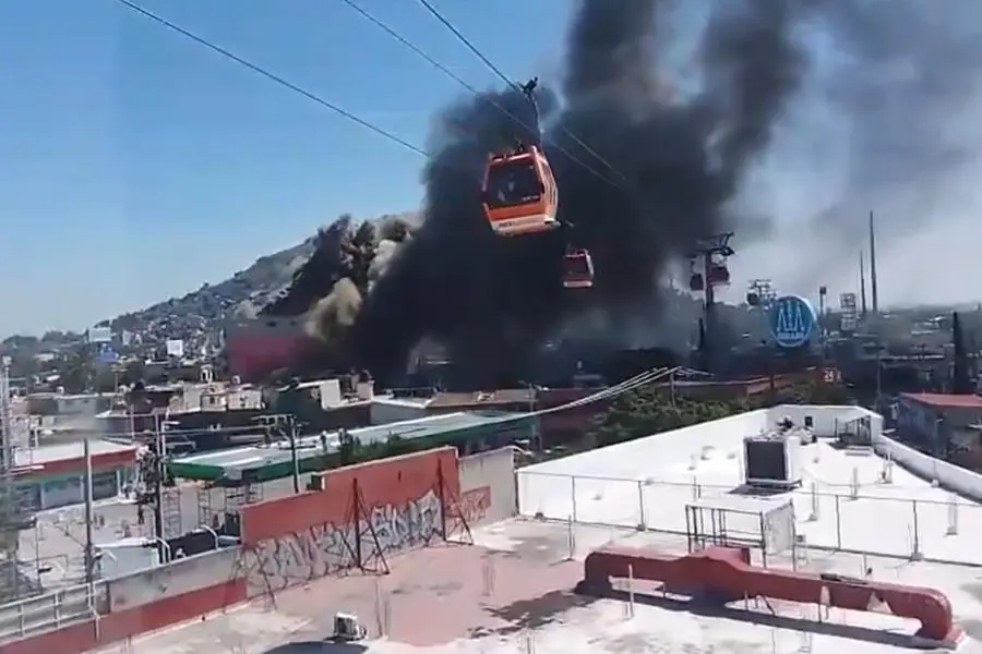 Se registra incendio en una fábrica de colchones en Ecatepec, Edomex