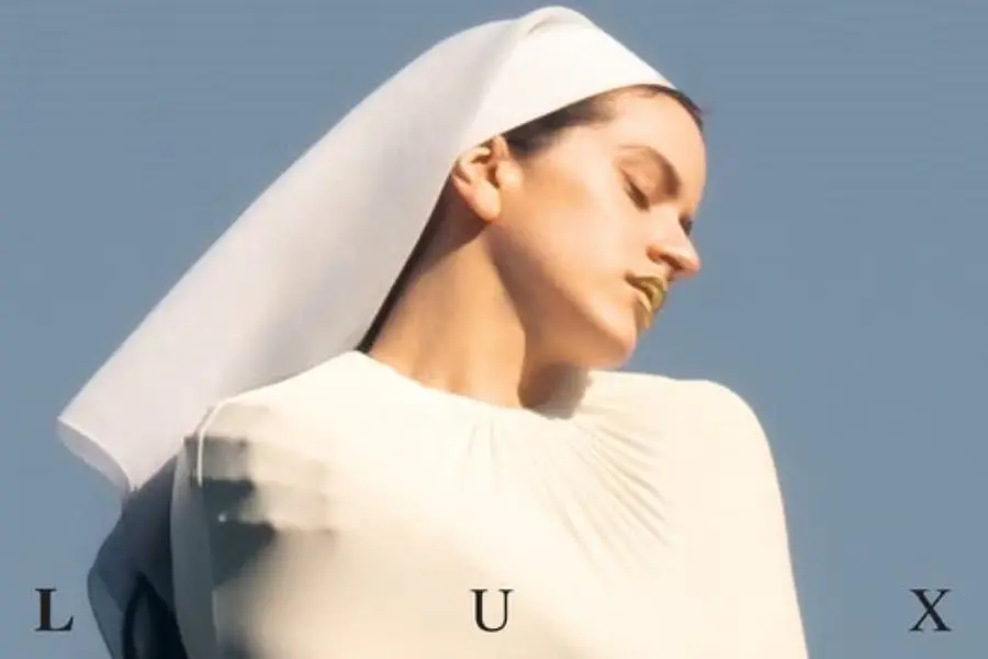 Rosalía presenta su nuevo álbum Lux
