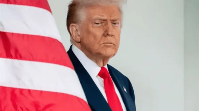 Advierte Trump a Hamás que "debe comenzar a devolver" restos de rehenes o tomará otras medidas