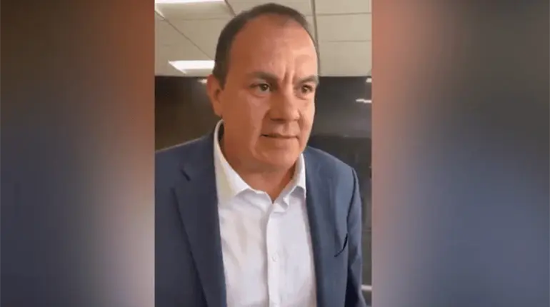 "Que me multen"; Cuauhtémoc Blanco tras atender sesión desde cancha de Pádel