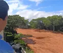 Denuncian relleno a metros de laguna de Las Ilusiones en construcción de casas del Infonavit