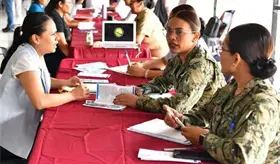 Ofrecen oportunidades de empleo en Fuerzas Armadas y empresas privadas en Macuspana