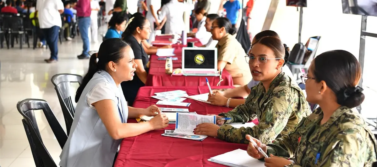 Marina oferta a tabasqueños 6 mil puestos durante Feria de Empleo