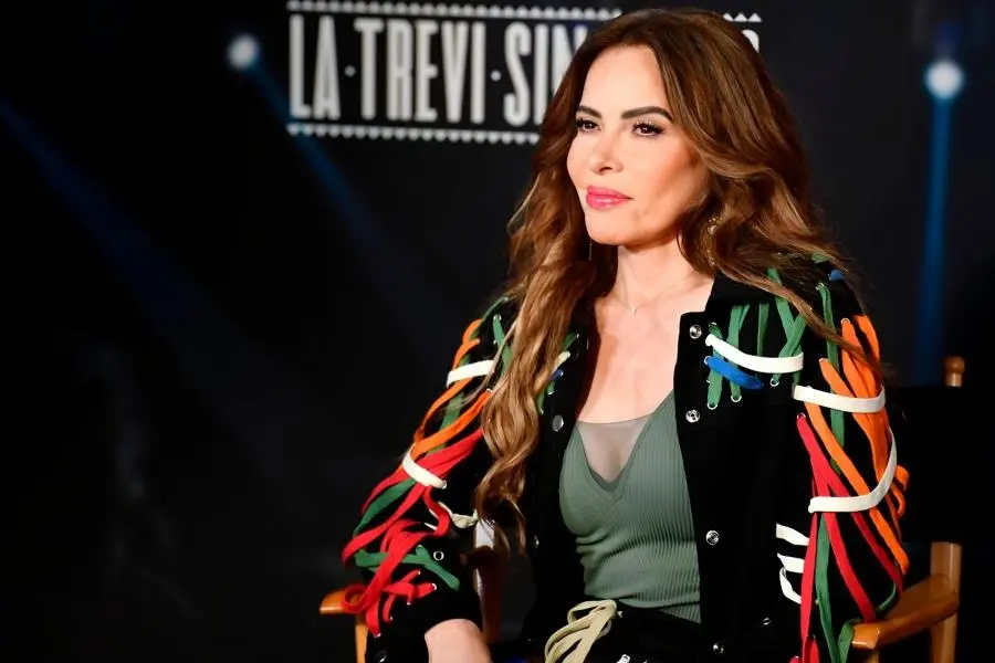 Gloria Trevi presenta el documental "La Trevi Sin filtro"; se quiebra al recordar a su hija Ana Dalay
