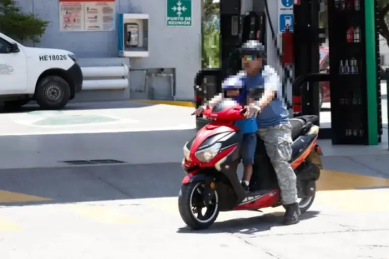 Hasta 4 niños diarios atienden en el Hospital del Niño por accidente de moto