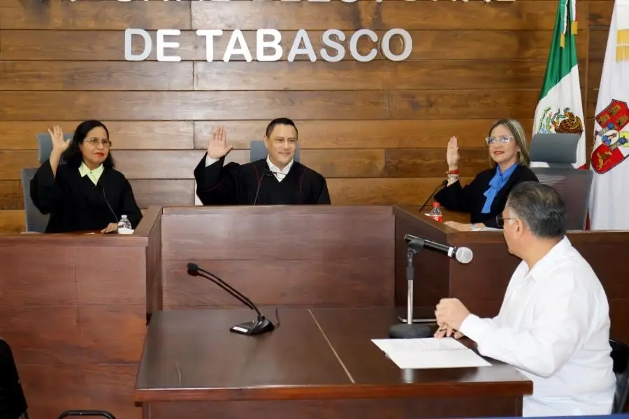 TET desecha queja del PRD contra informes trimestrales de May