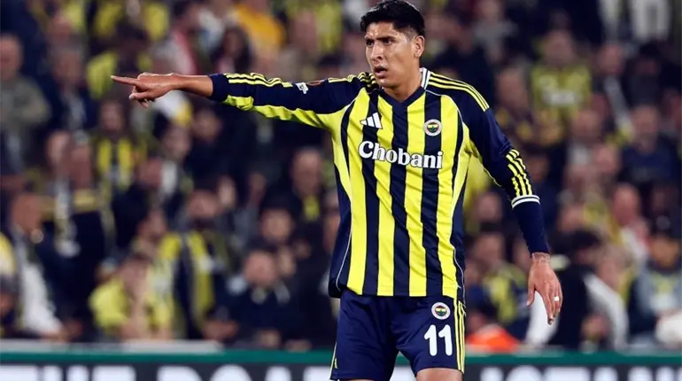 El Fenerbahçe de Edson Álvarez vence al Stuttgart en Europa League